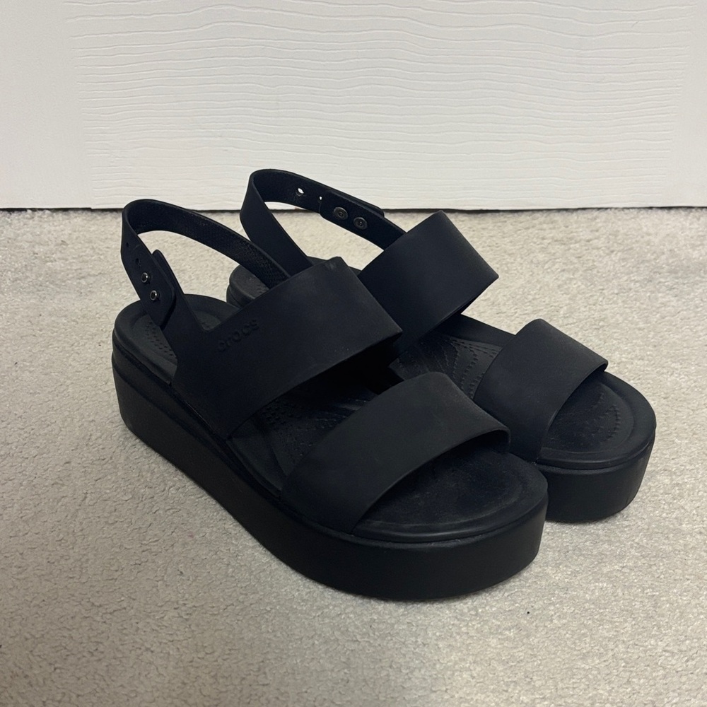 CROCS Brooklyn Black Platform Sandals